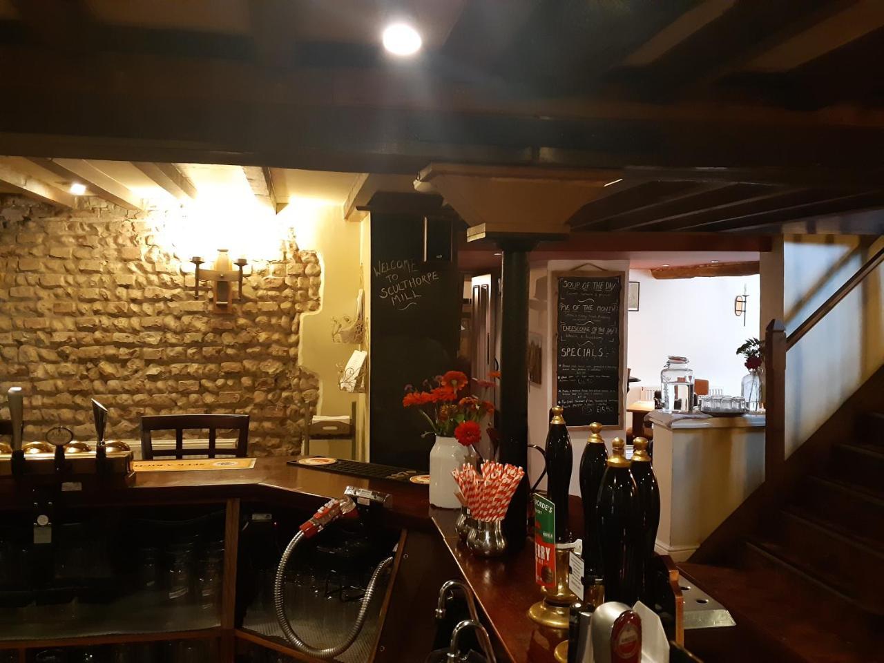 Sculthorpe Mill Hotel Fakenham Esterno foto
